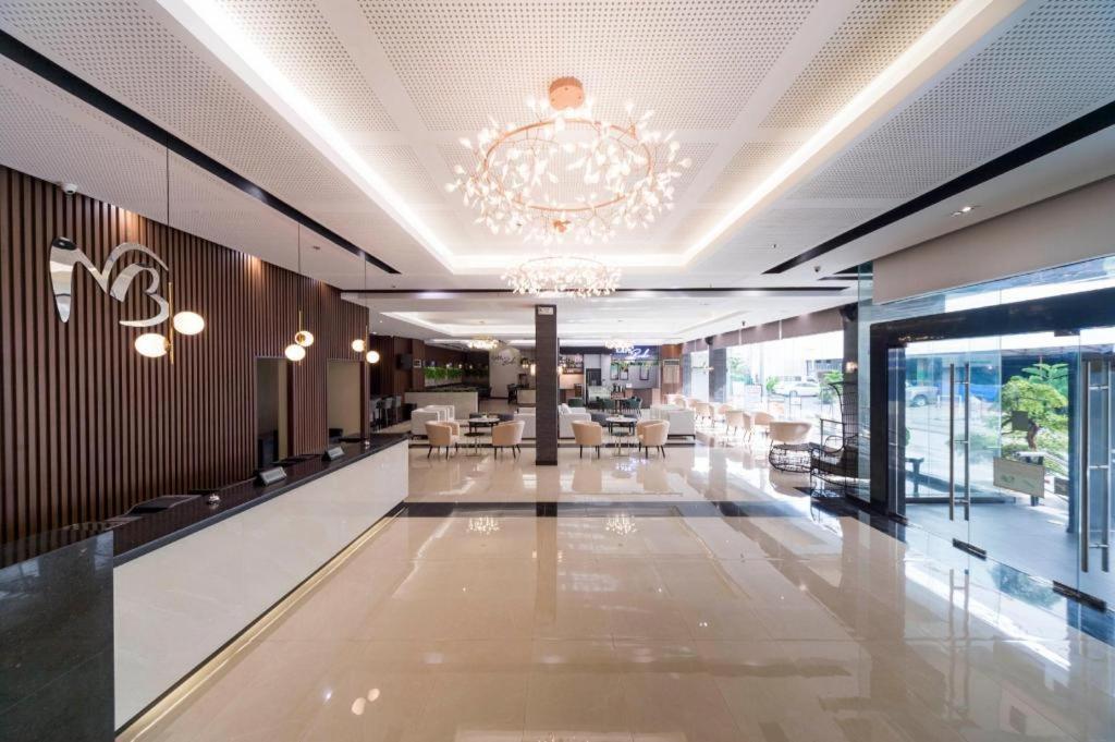 Mallberry Suites Business Hotel Cagayan de Oro Bagian luar foto