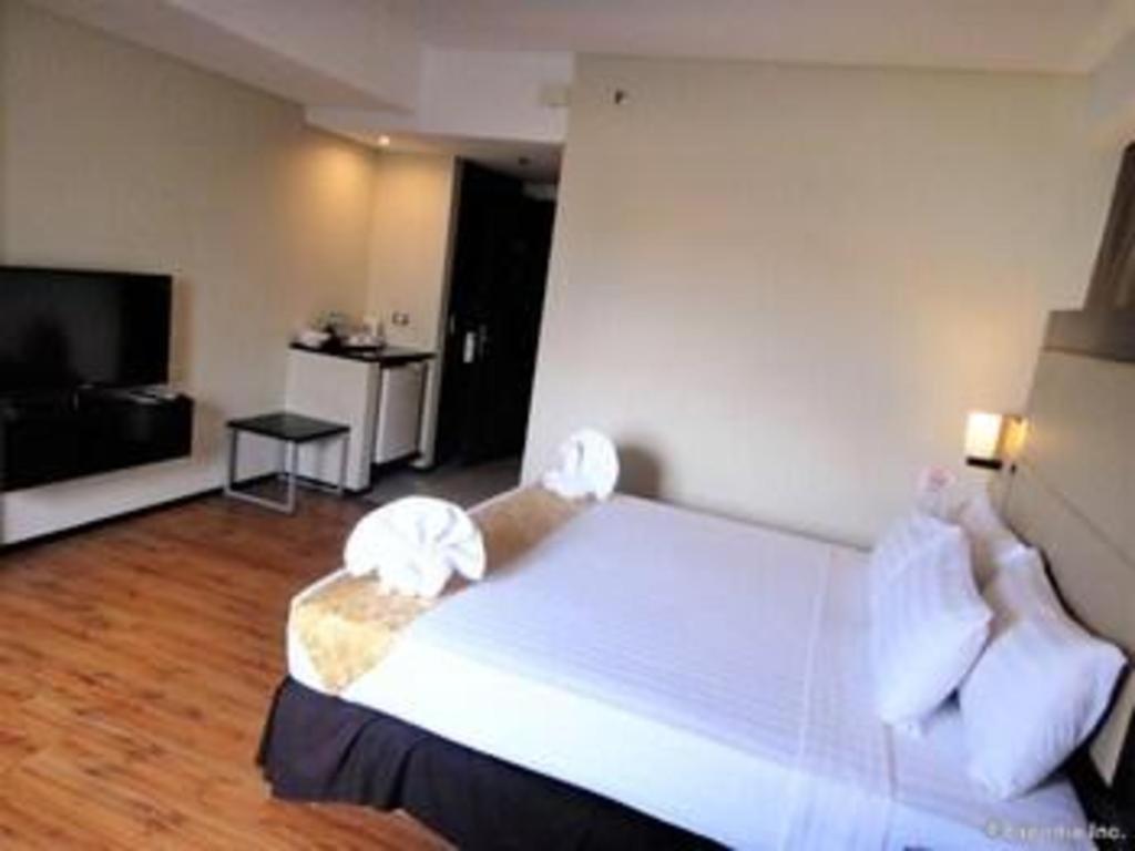 Mallberry Suites Business Hotel Cagayan de Oro Bagian luar foto