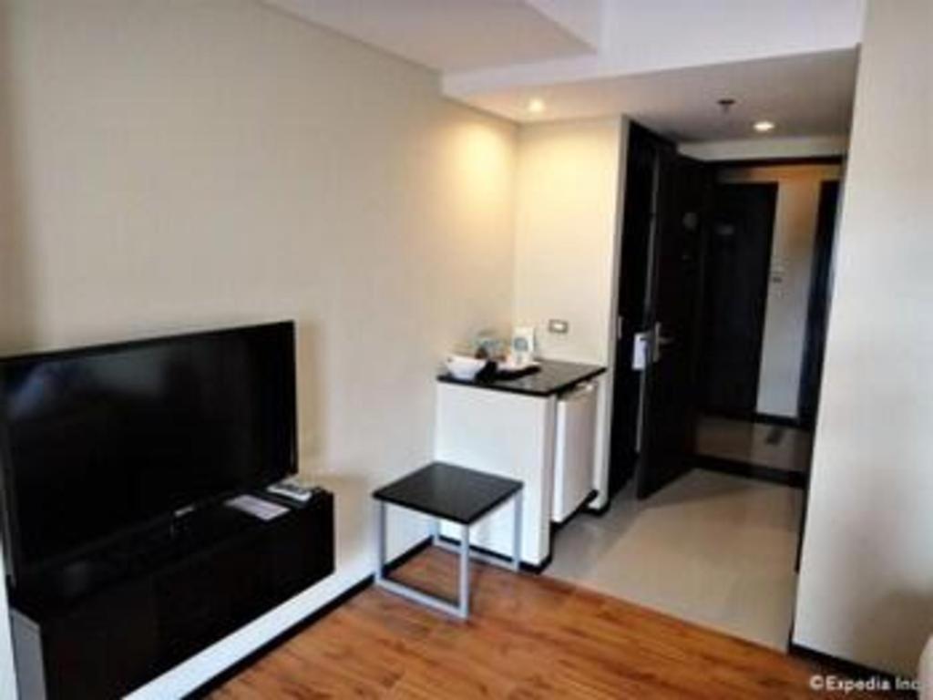 Mallberry Suites Business Hotel Cagayan de Oro Bagian luar foto