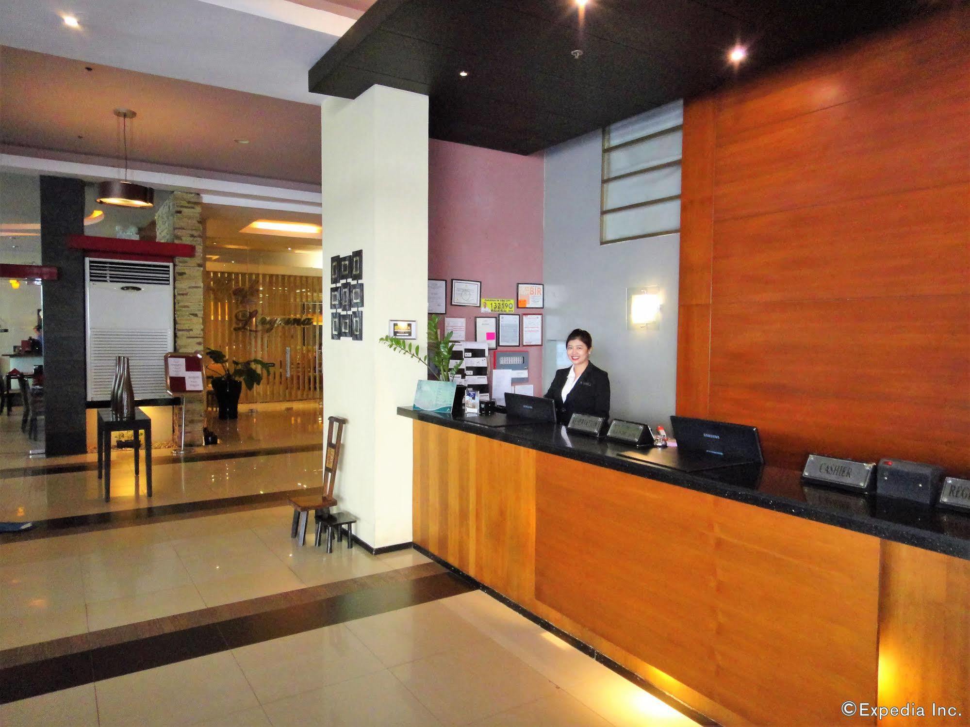 Mallberry Suites Business Hotel Cagayan de Oro Bagian luar foto